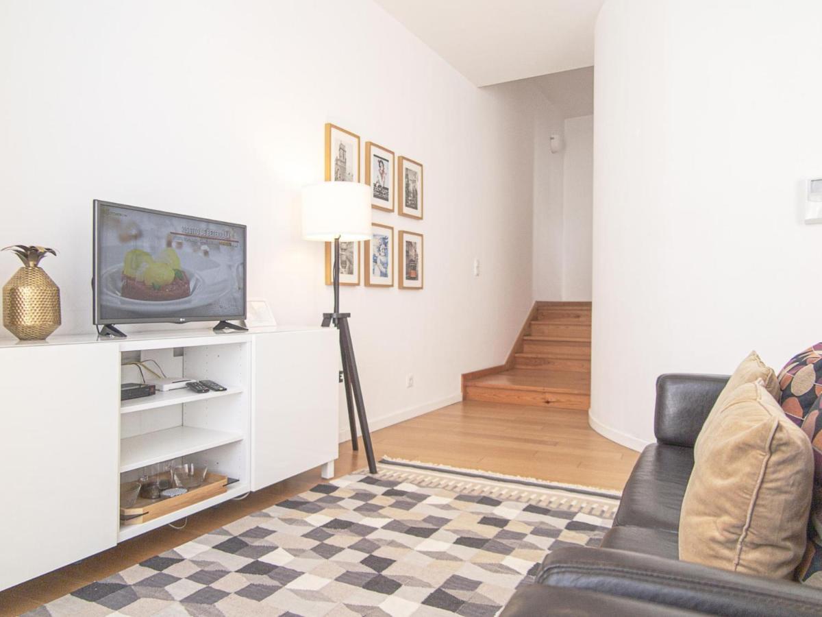 Baixa Chiado 2 Bedroom Duplex Apt With Ac Elevator Lisboa Eksteriør billede