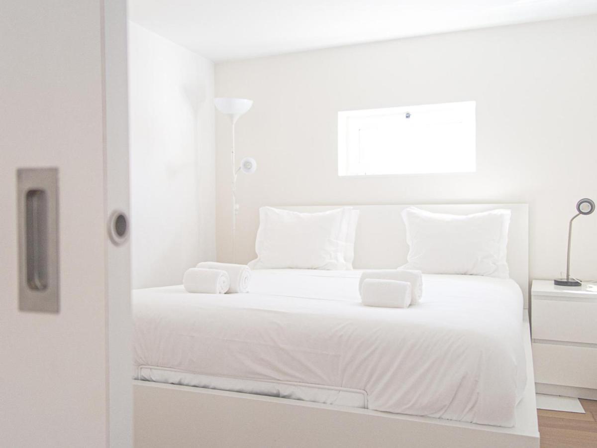 Baixa Chiado 2 Bedroom Duplex Apt With Ac Elevator Lisboa Eksteriør billede